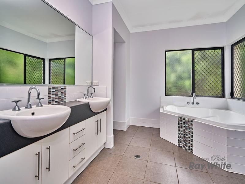 64 Piccone Drive, Edmonton QLD 4869