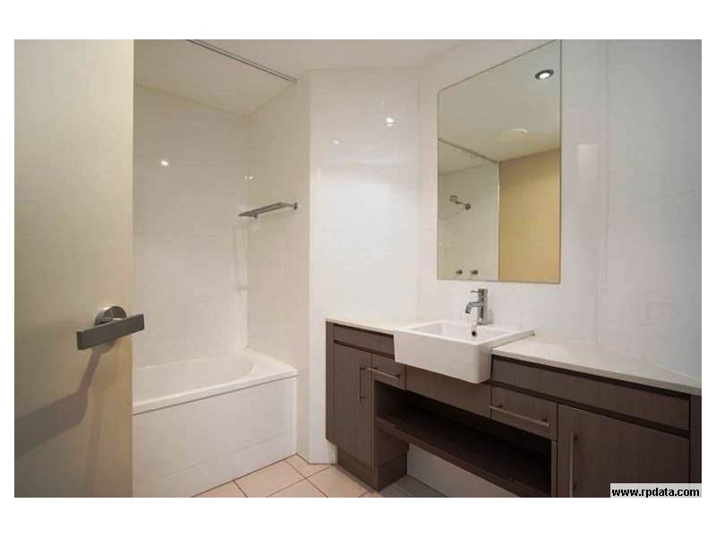 1104/12 Gregory Street, Westcourt QLD 4870