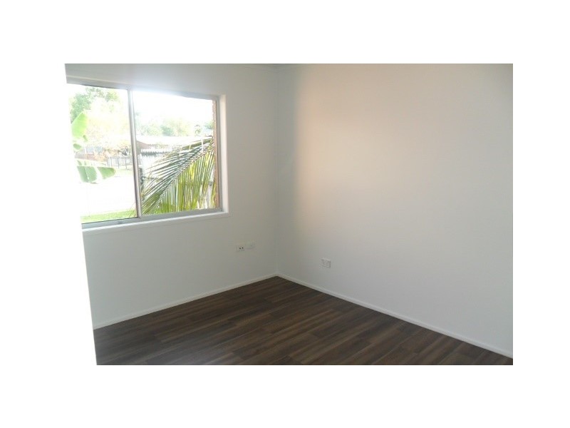 Mooroobool QLD 4870