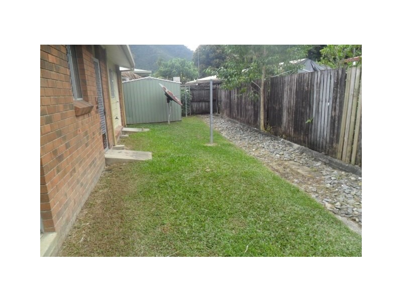 Mooroobool QLD 4870