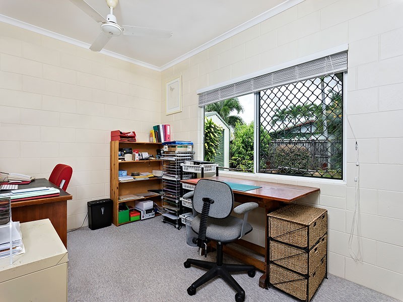 34 Hay Street, Mount Sheridan QLD 4868