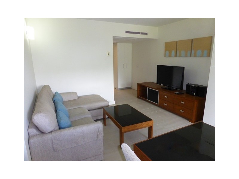 Palm Cove QLD 4879