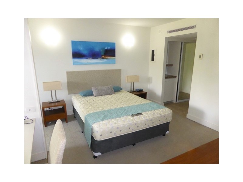 Palm Cove QLD 4879