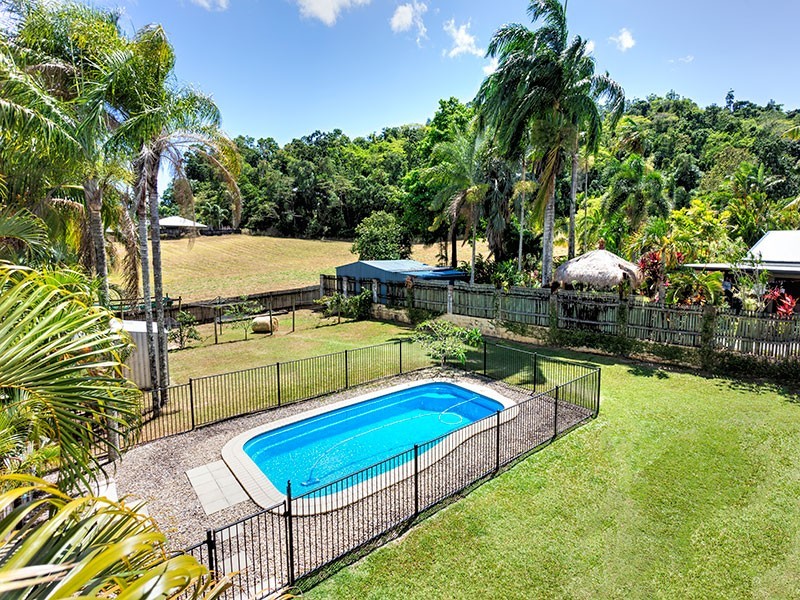 18 Longden Street, Brinsmead QLD 4870