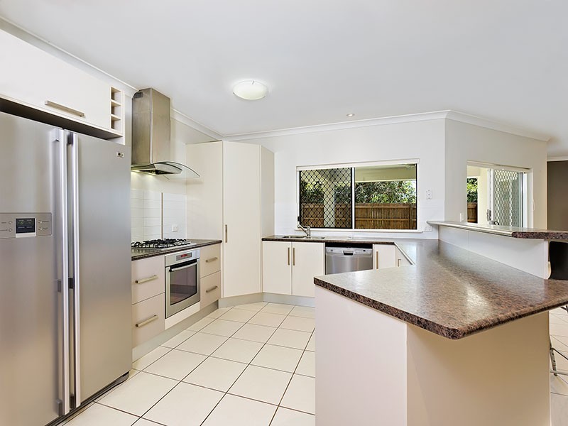 35 Hideaway Close, Palm Cove QLD 4879