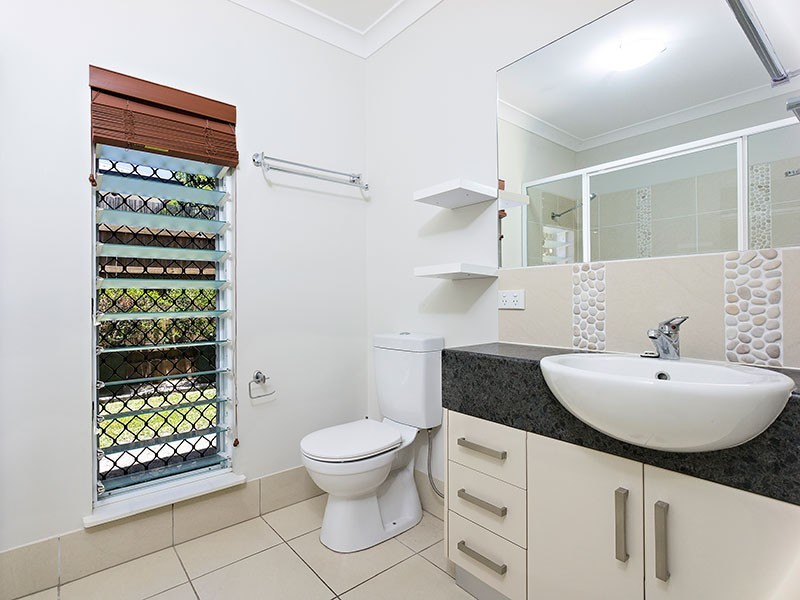 35 Hideaway Close, Palm Cove QLD 4879