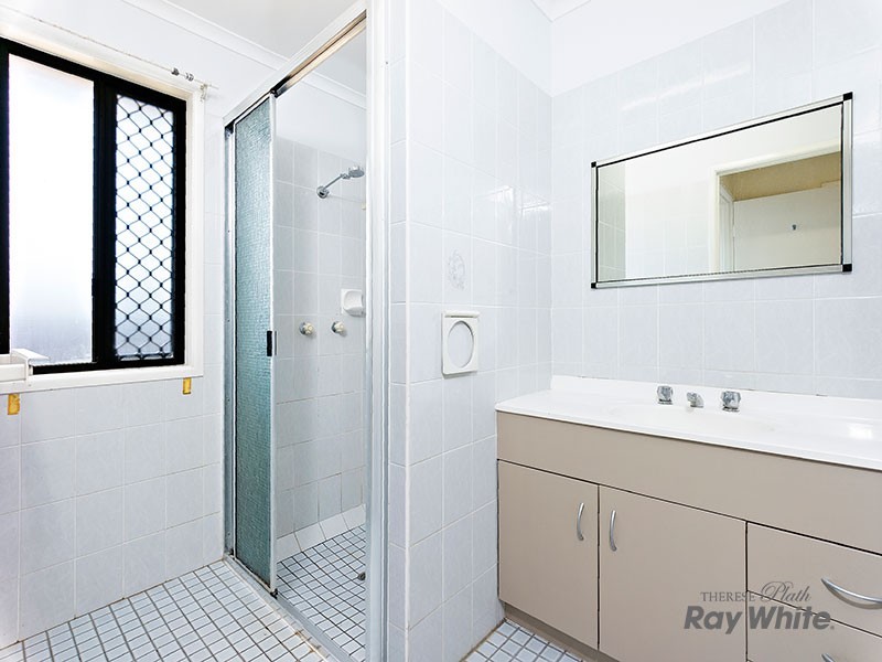 10 Whitton Street, White Rock QLD 4868