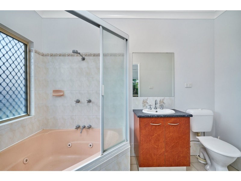 16 Fife Close, Mount Sheridan QLD 4868