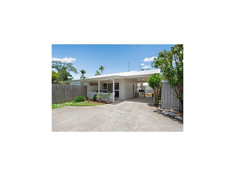 2/12-14 Ireland Crescent, Whitfield QLD 4870
