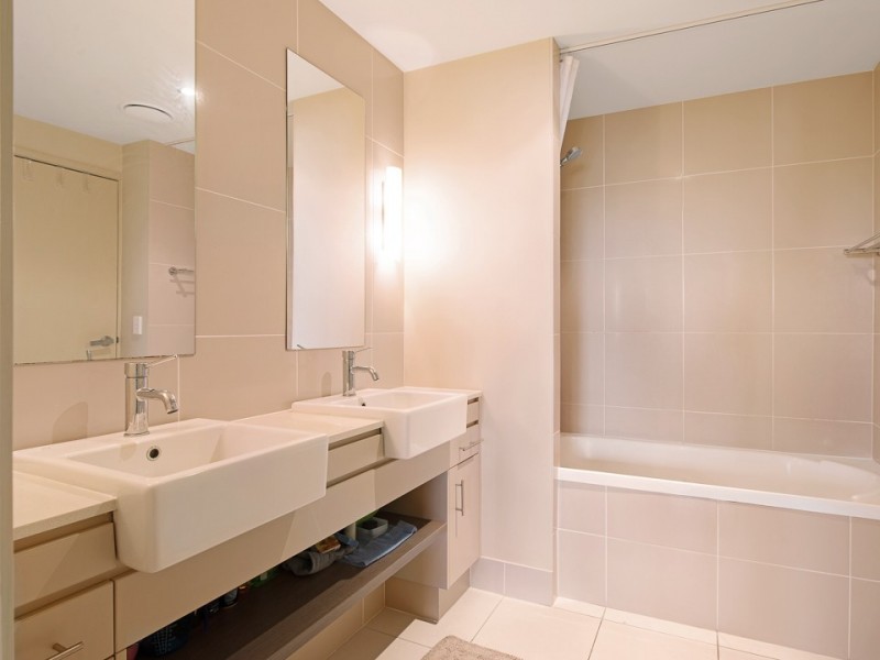 255/12-21 Gregory Street, Westcourt QLD 4870