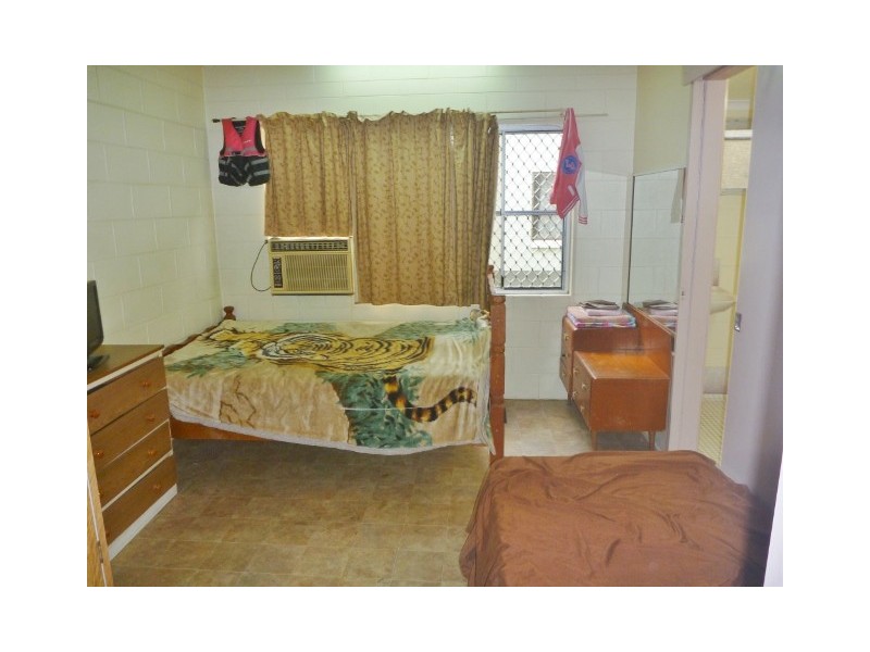3/6 McPherson Close, Edge Hill QLD 4870