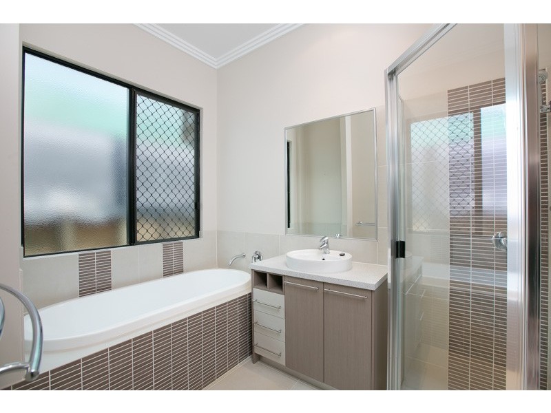 20 Capricorn Street, Bentley Park QLD 4869