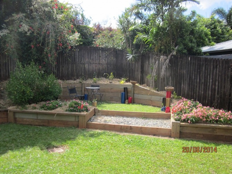 Bentley Park QLD 4869