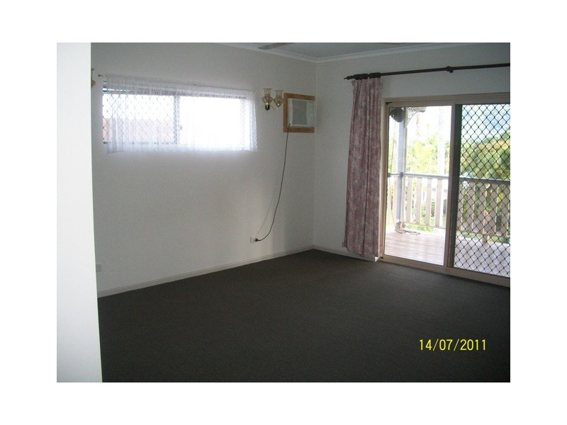 Bentley Park QLD 4869