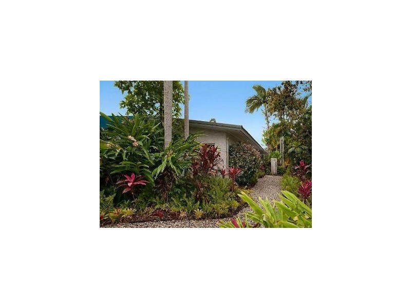 1 Fraser Close, Kanimbla QLD 4870