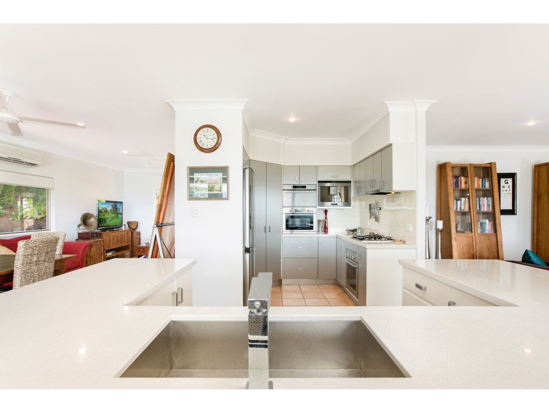 310 Toogood Road, Bayview Heights QLD 4868