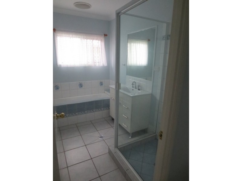 Bentley Park QLD 4869