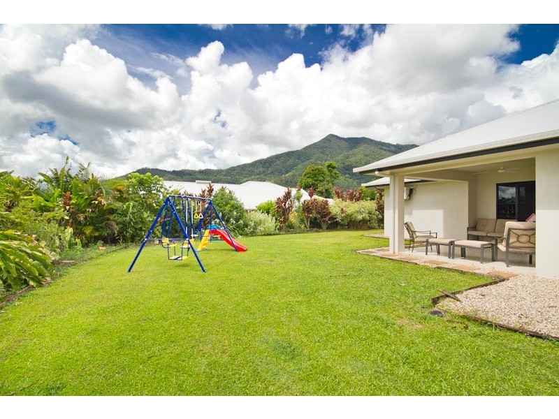 33 Fitzmaurice Drive, Bentley Park QLD 4869