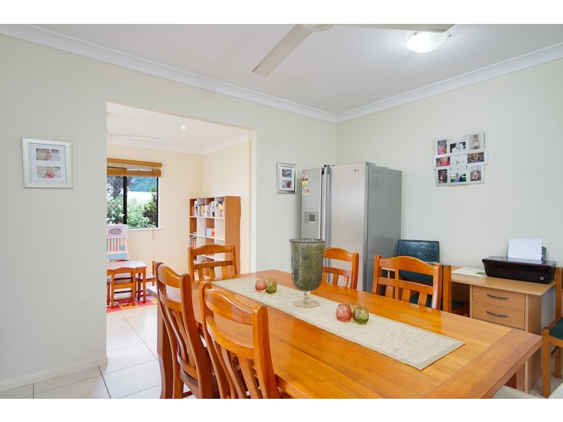 33 Fitzmaurice Drive, Bentley Park QLD 4869