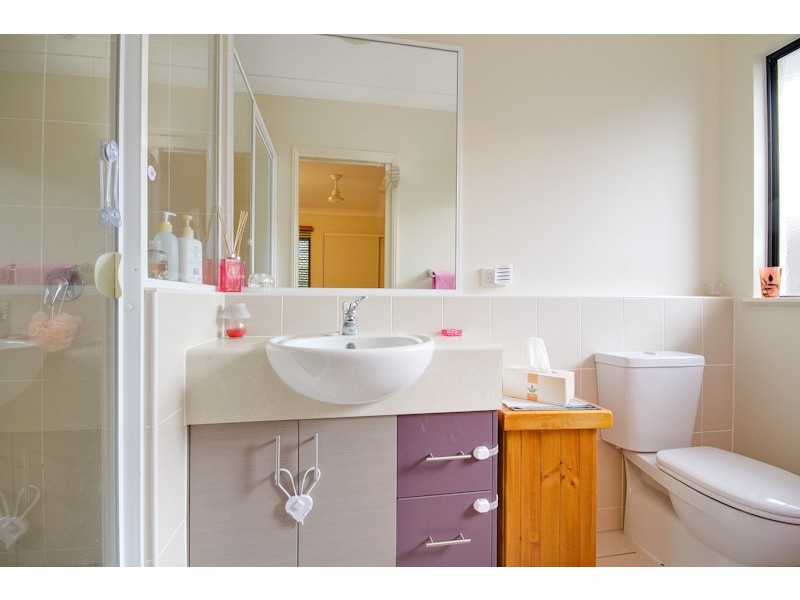 33 Fitzmaurice Drive, Bentley Park QLD 4869