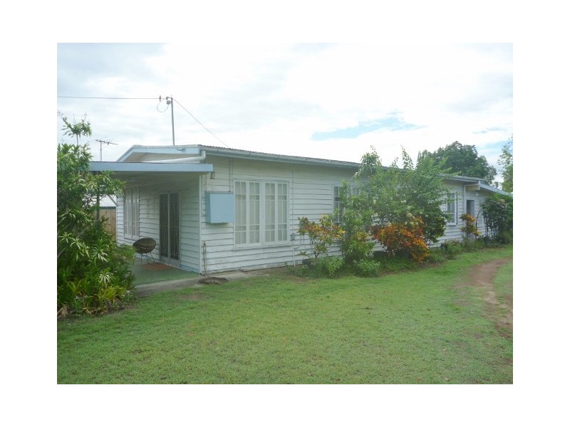 41 Birch Street, Manunda QLD 4870