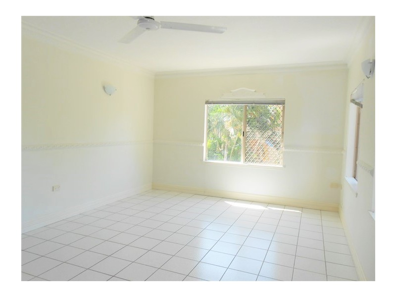 Manunda QLD 4870