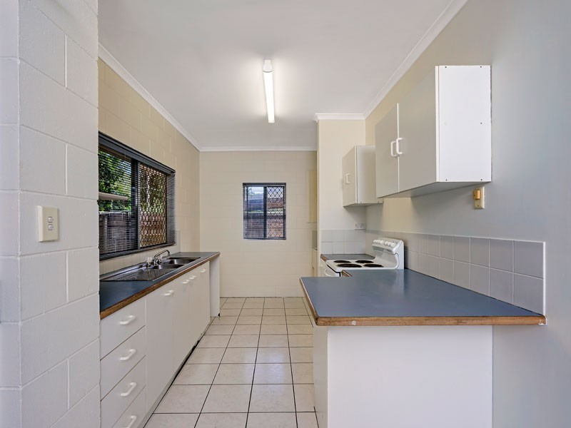 Unit 10/31 Lake Placid Road, Caravonica QLD 4878