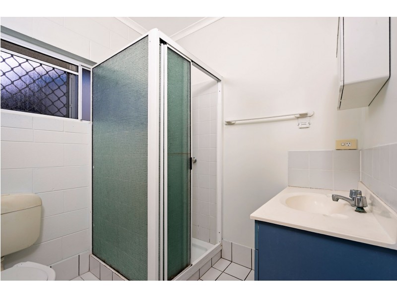 Unit 10/31 Lake Placid Road, Caravonica QLD 4878