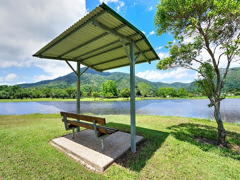 Unit 10/31 Lake Placid Road, Caravonica QLD 4878