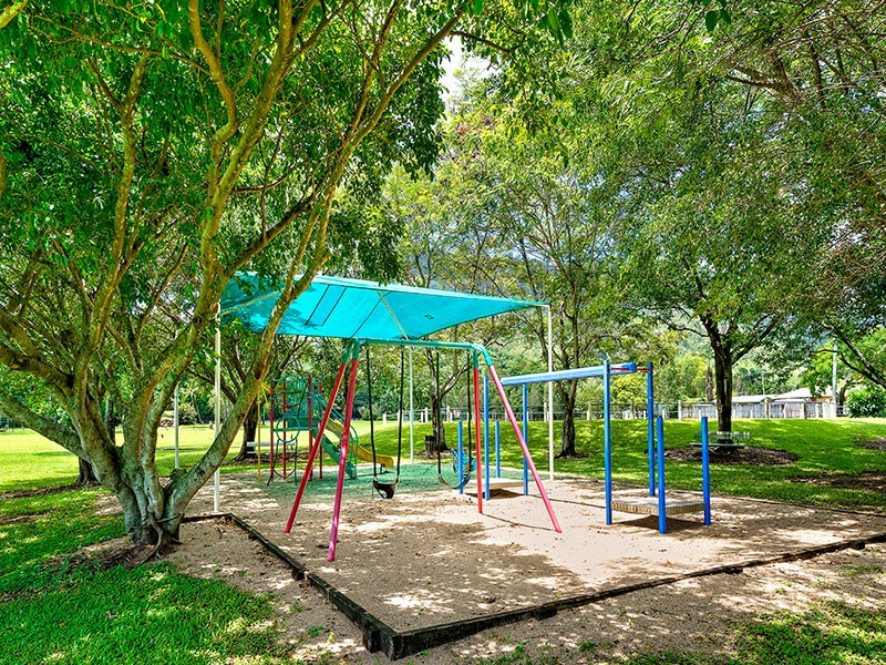 Unit 10/31 Lake Placid Road, Caravonica QLD 4878