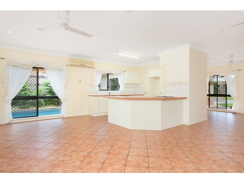 11 Bromley Close, Mount Sheridan QLD 4868
