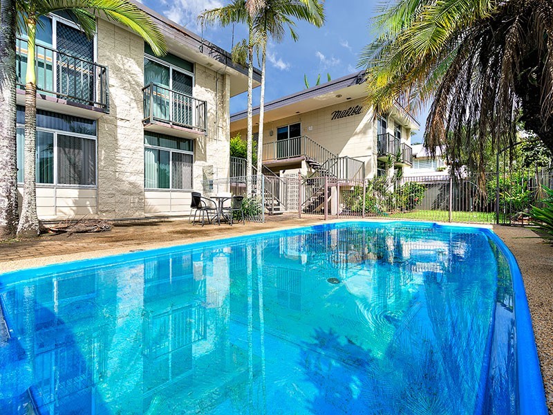 4/281 Lake Street, Cairns North QLD 4870