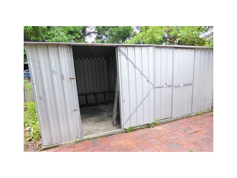 7 Arnold Street, Machans Beach QLD 4878