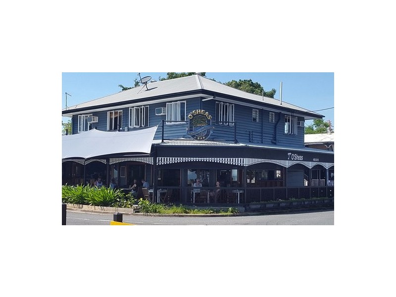 7 Arnold Street, Machans Beach QLD 4878