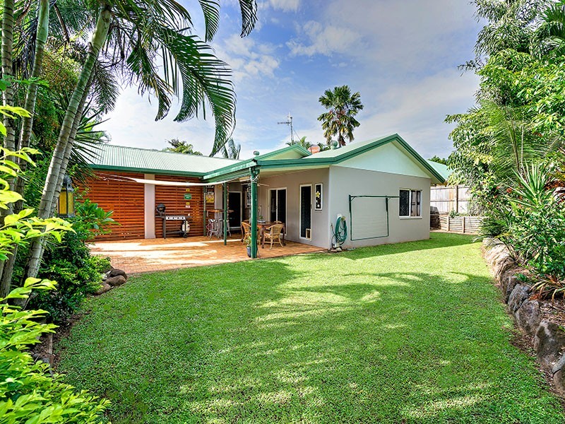 6 Giauca Street, Redlynch QLD 4870