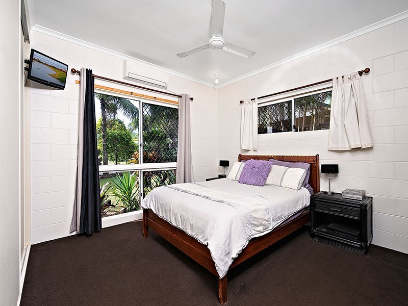 6 Giauca Street, Redlynch QLD 4870