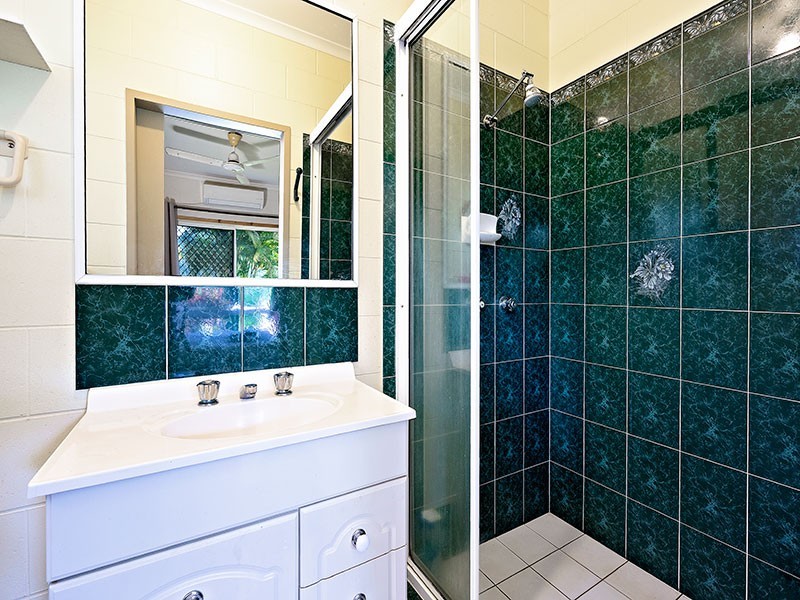 6 Giauca Street, Redlynch QLD 4870