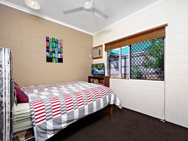 6 Giauca Street, Redlynch QLD 4870