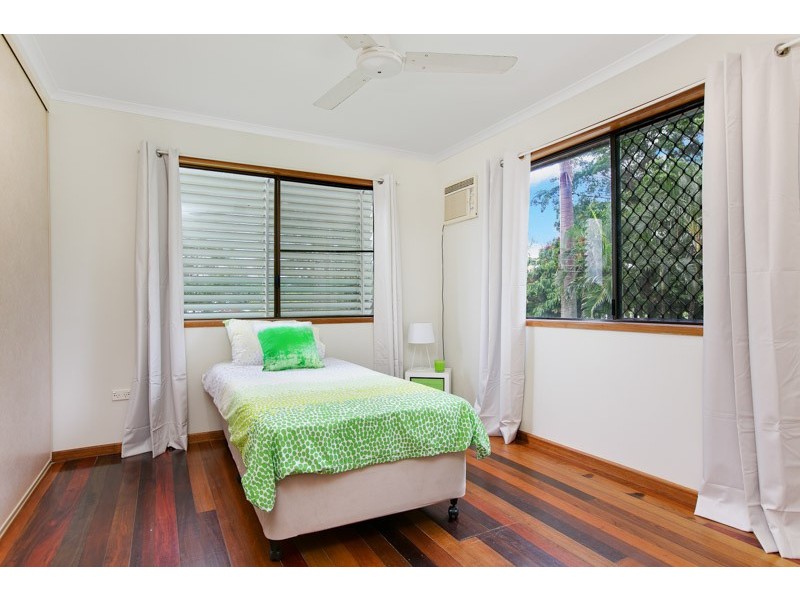 21 Paluma Street, Mount Sheridan QLD 4868