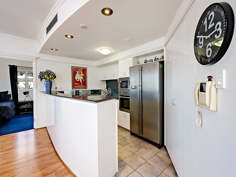 2/73 Spence Street, Cairns City QLD 4870