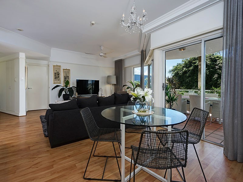 2/73 Spence Street, Cairns City QLD 4870