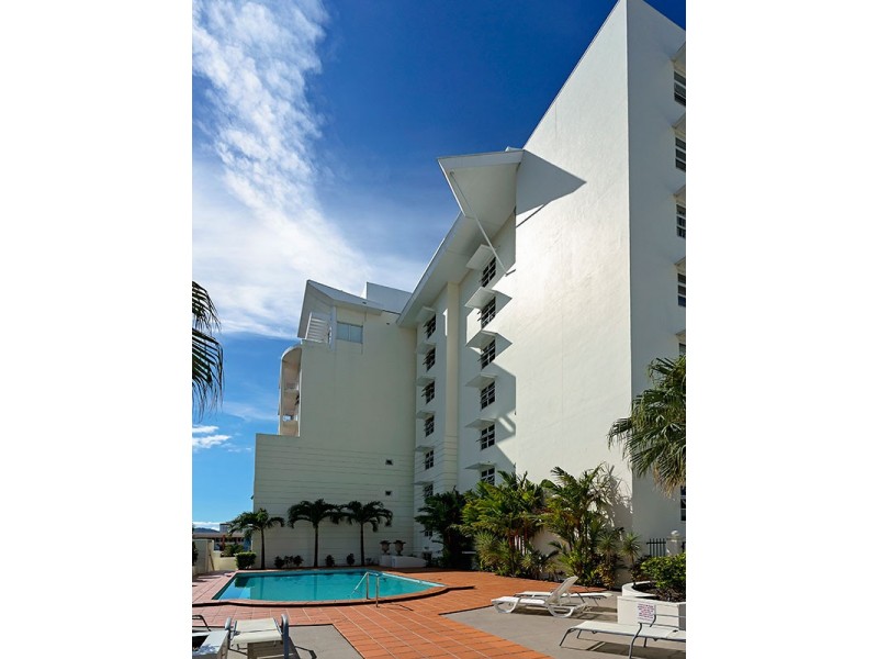 2/73 Spence Street, Cairns City QLD 4870