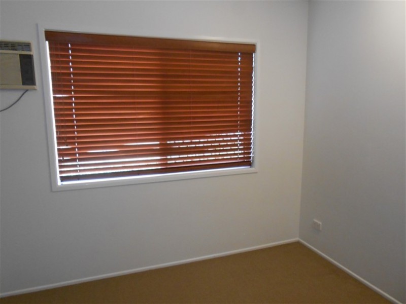 Mooroobool QLD 4870