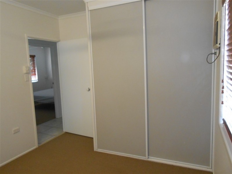 Mooroobool QLD 4870
