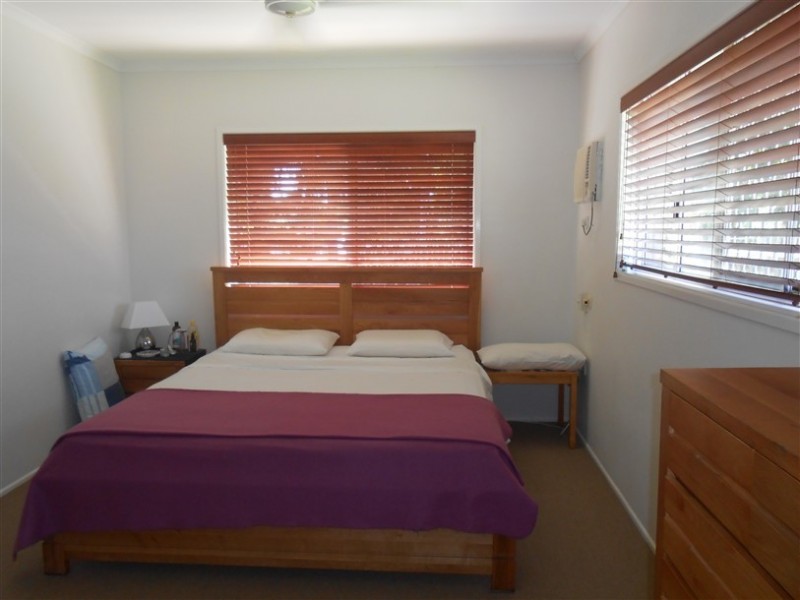 Mooroobool QLD 4870