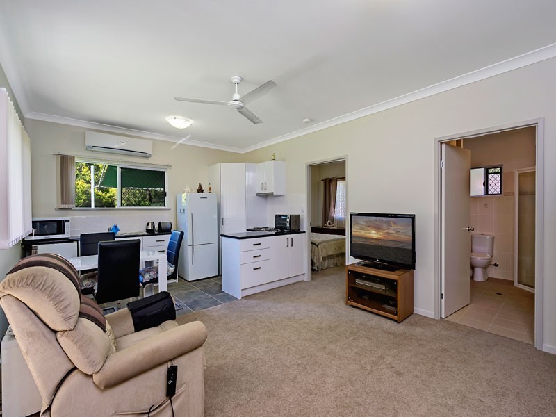 9 Gallo Close, Brinsmead QLD 4870