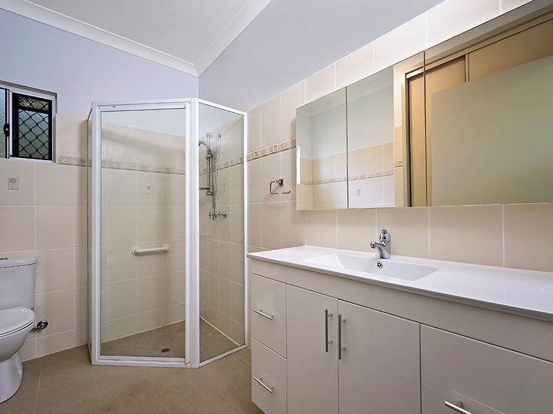 9 Gallo Close, Brinsmead QLD 4870