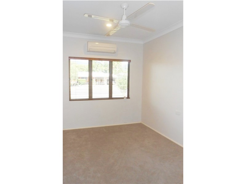 Westcourt QLD 4870
