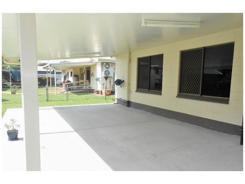 Westcourt QLD 4870