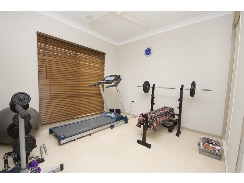 Bentley Park QLD 4869